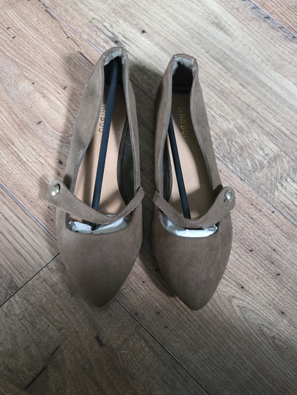 BAMBOO | Olive Pointed-Toe Mary Jane Flats